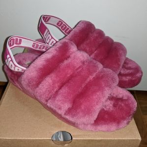 SOLD! UGG Women's Fluff Yeah Slide